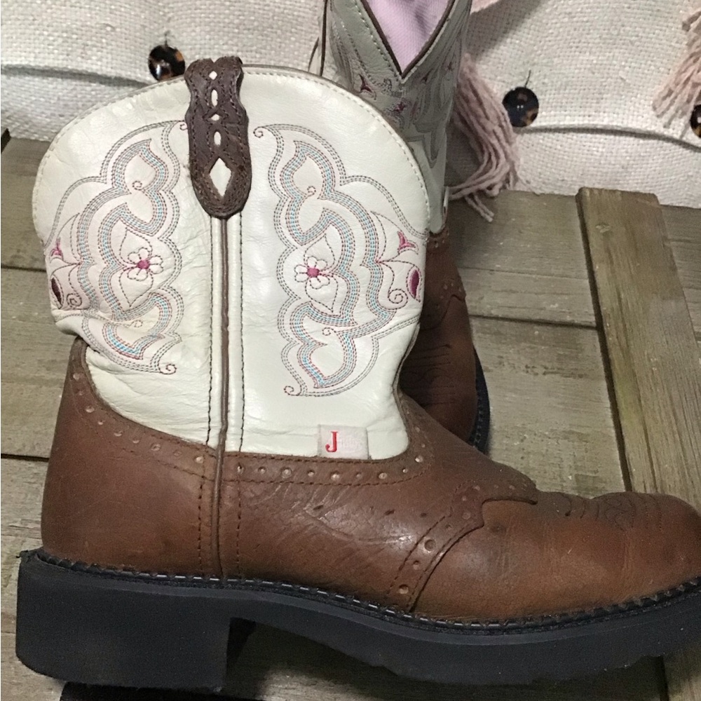 ARIAT Justin women’s Heritage Tess Western Boots.EUC - Picture 4 of 6